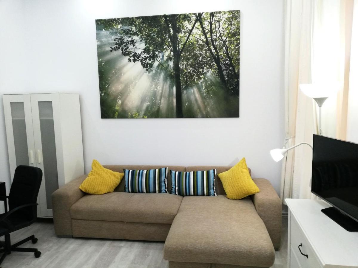 Ultracentral Studio For 4 Бухарест Экстерьер фото